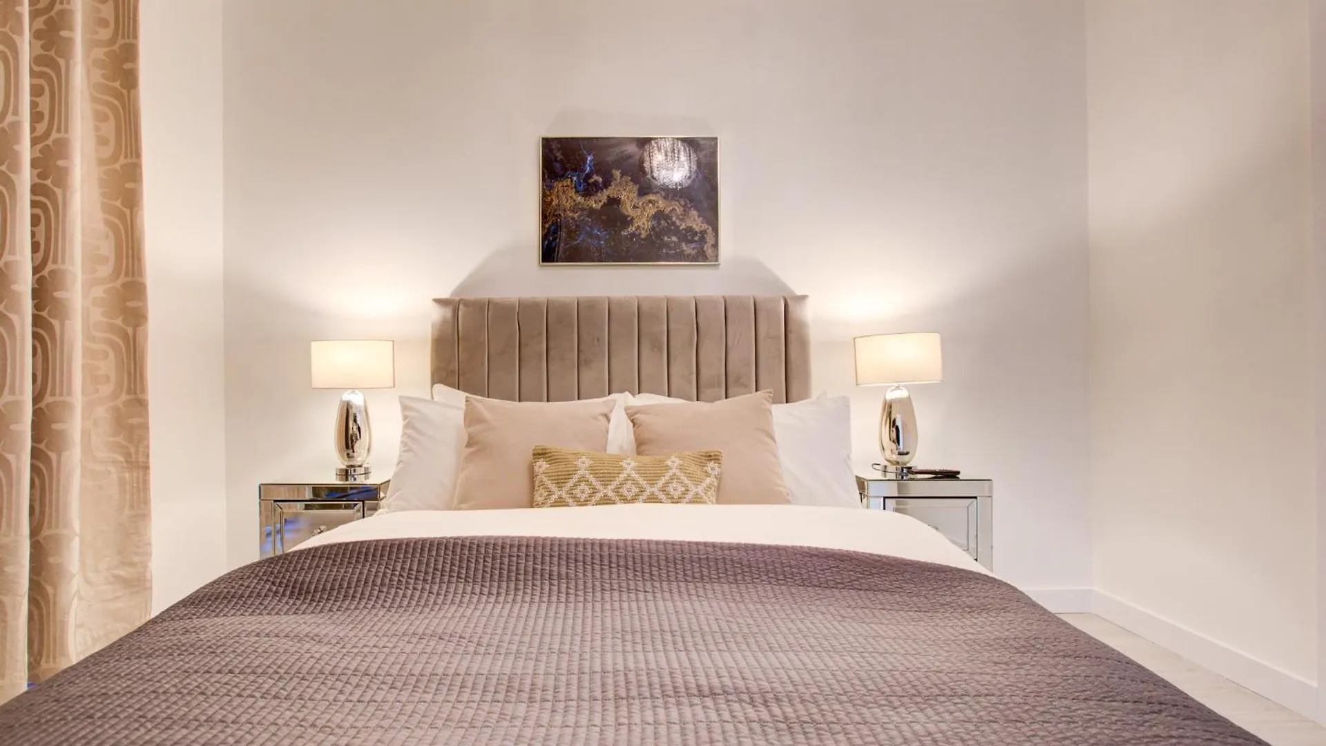 Canary Wharf 2 Bedroom Luxury Apartment London